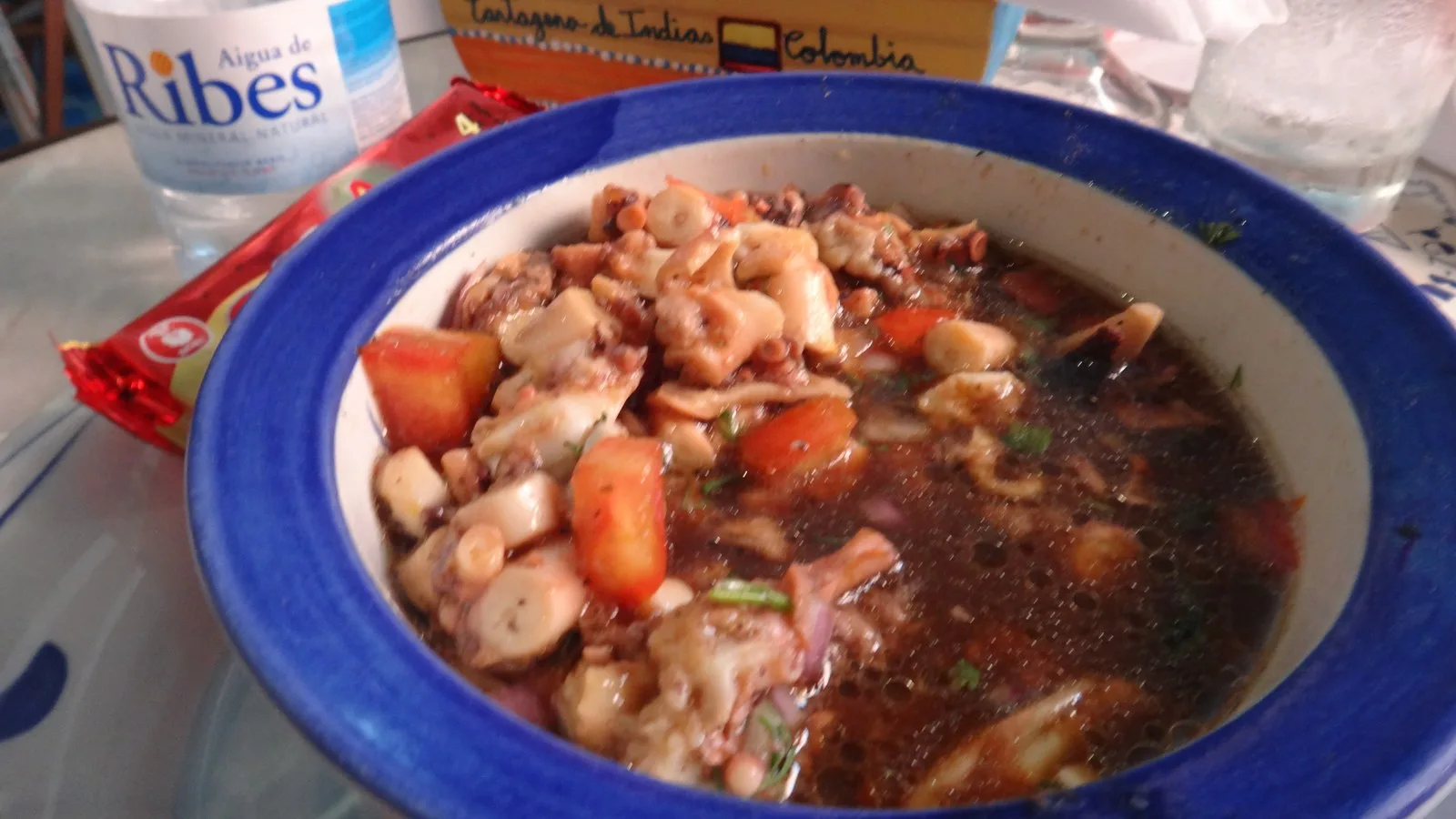 Ceviche de pulpo y camarón en La Cevichería