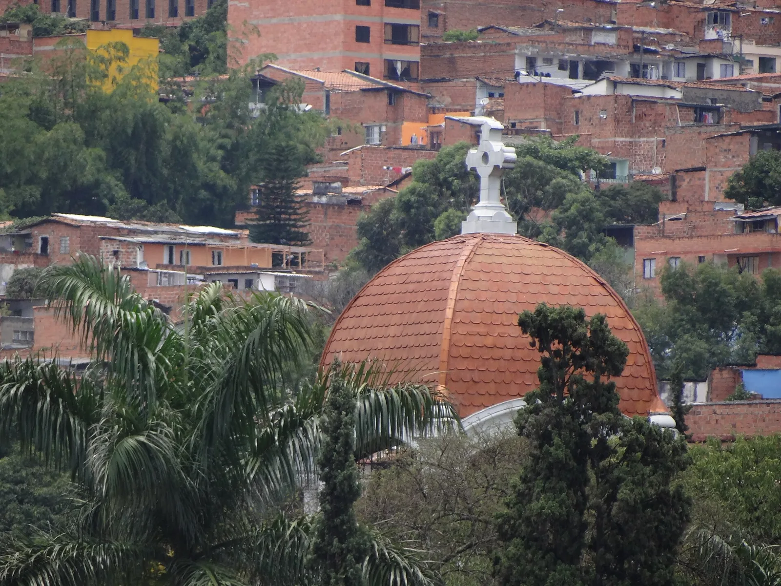 Cúpula de la capilla del Cementerio San Pedro