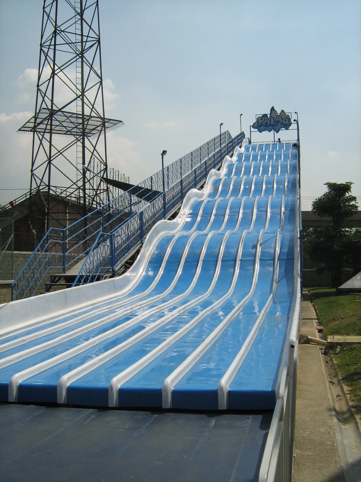 Tobogán gigante del Parque Norte