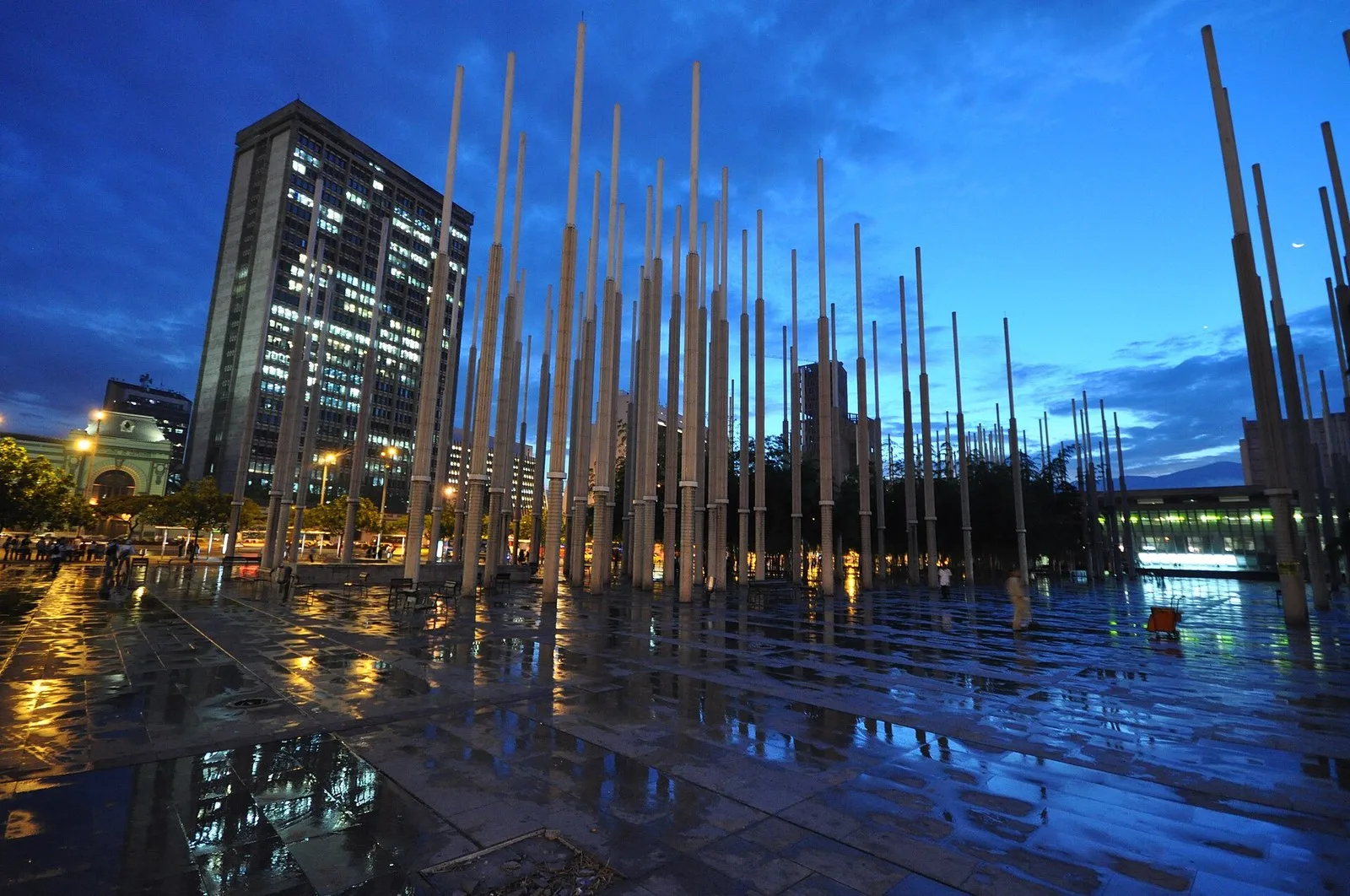 Plaza Cisneros (Parque de las Luces)