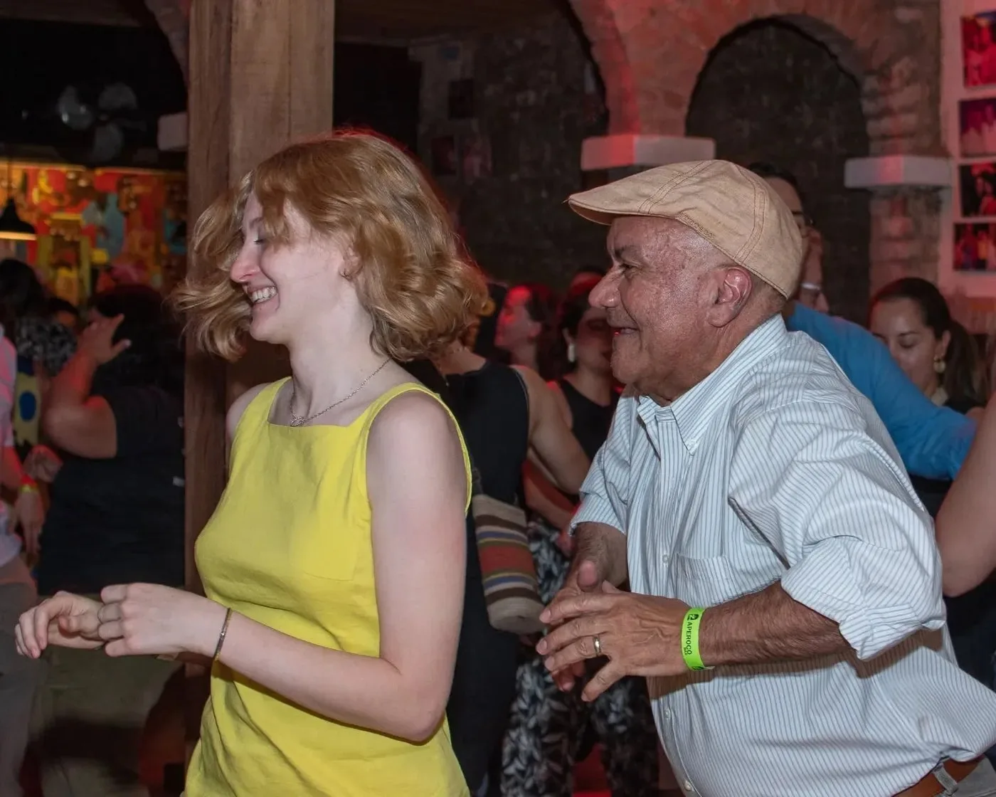 Pista de baile de Zaperoco una noche de salsa
